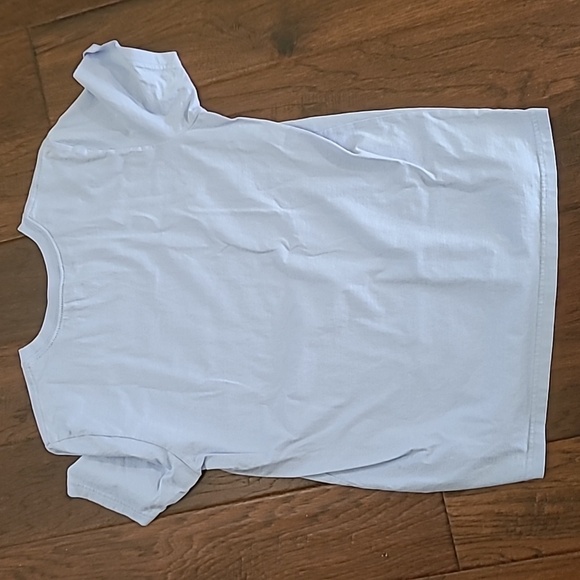 Adidas Light Blue T-Shirt with a Peachy Orange Logo size XL (18-20) - Picture 4 of 5